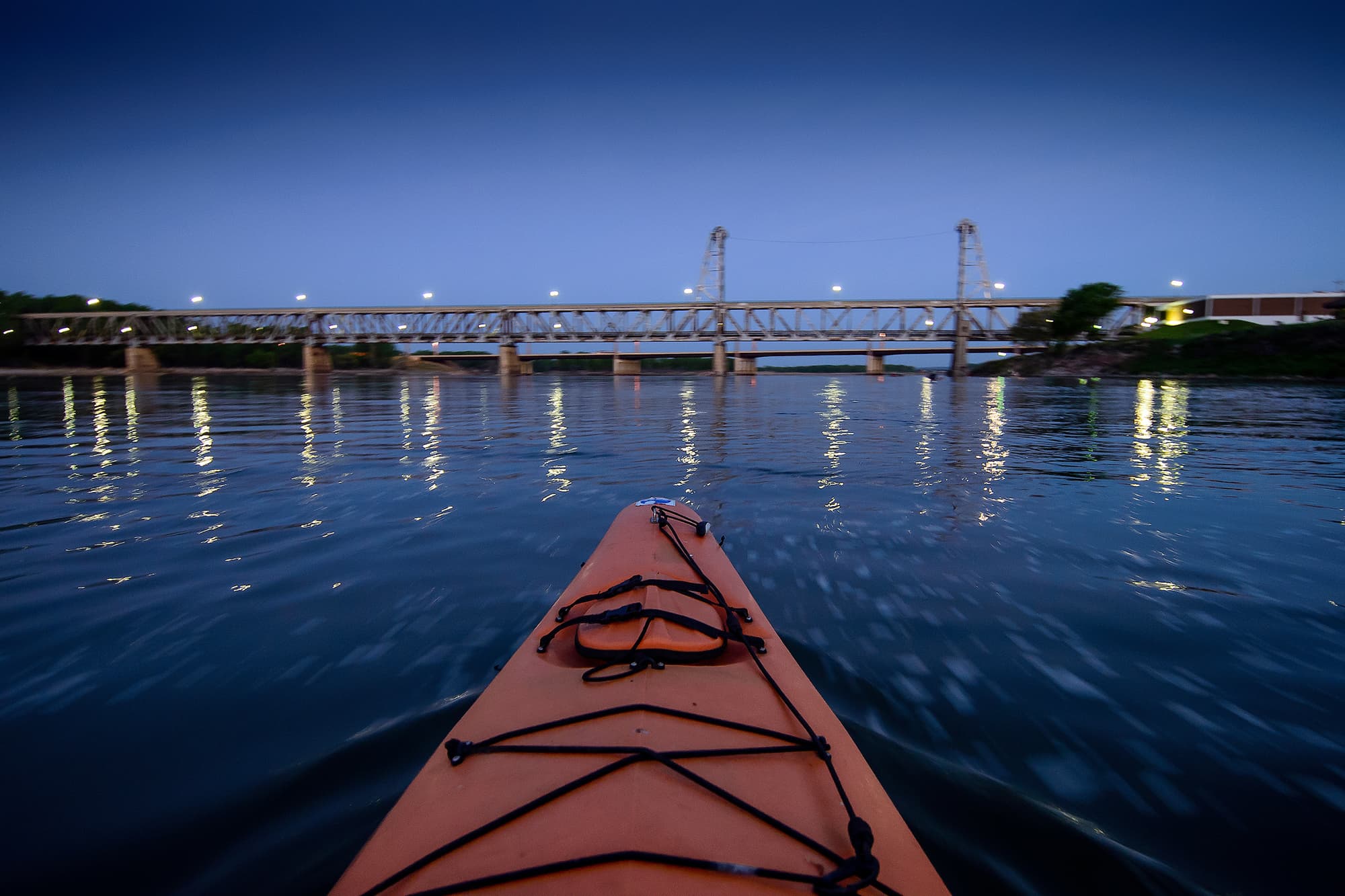 ミズーリ川でカヤック