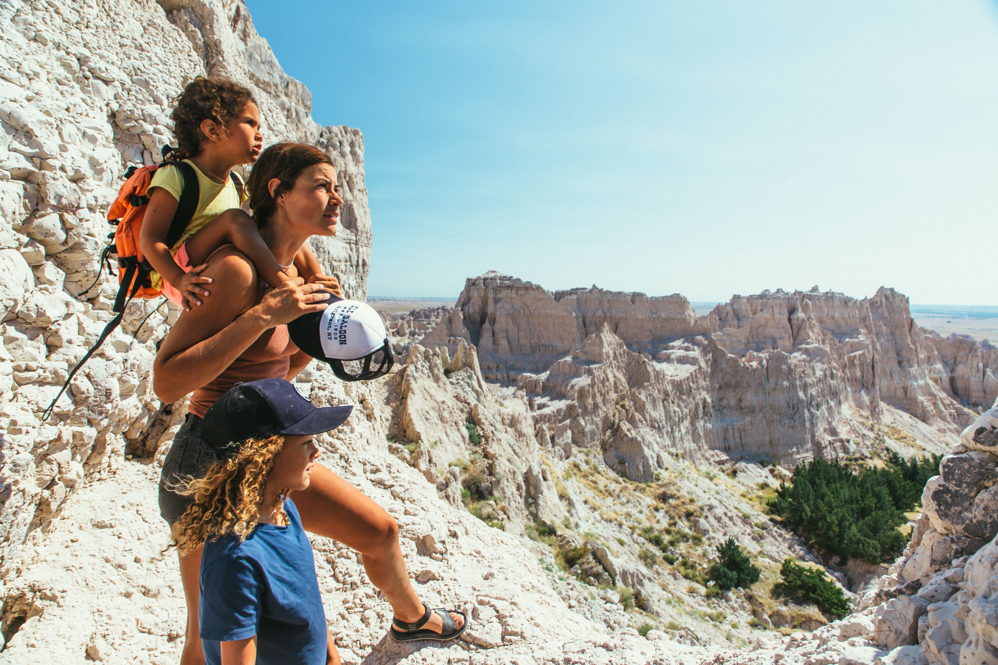 Family looking out over the Badlands