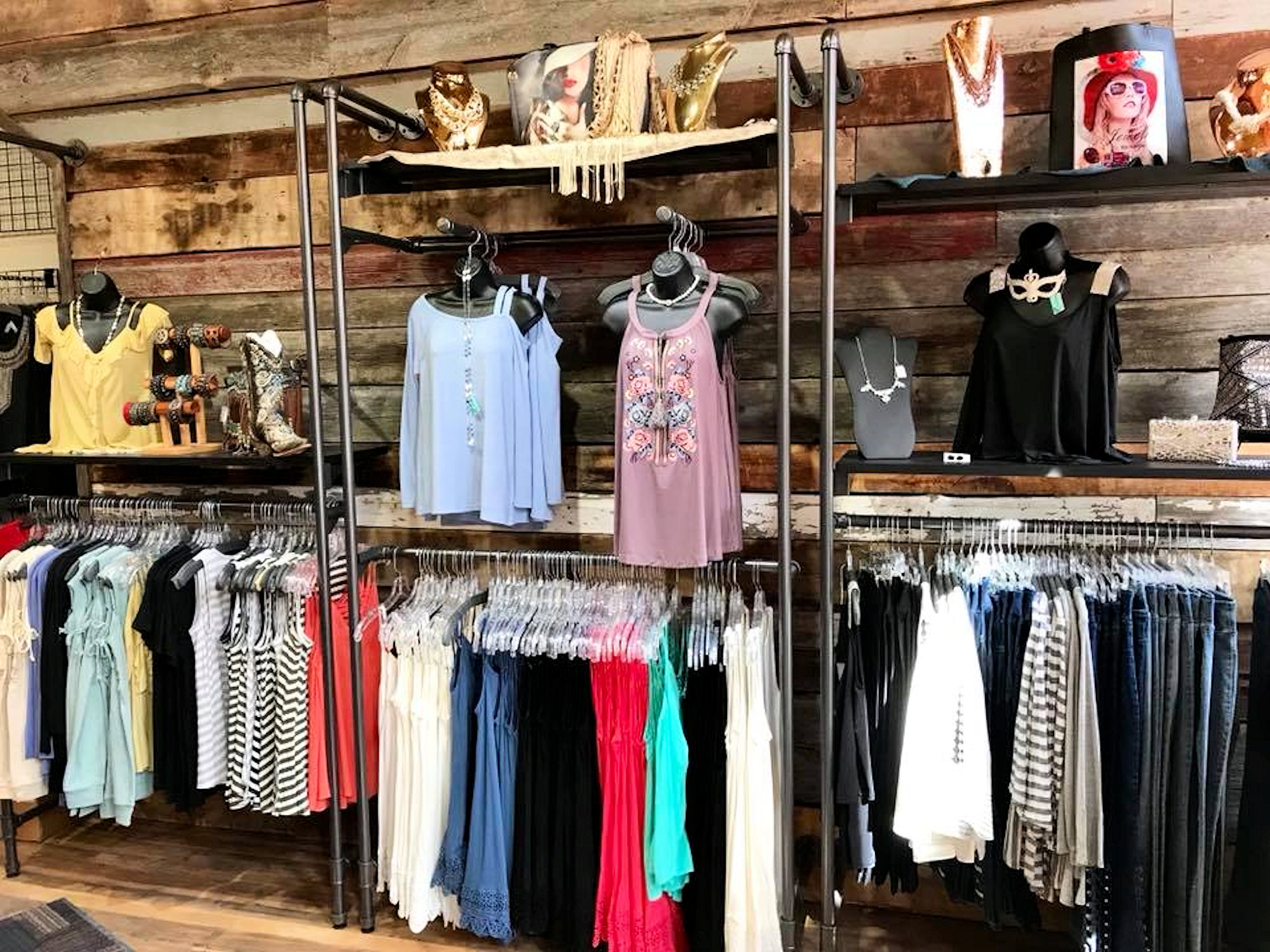 Women's clothes deals at peacocks