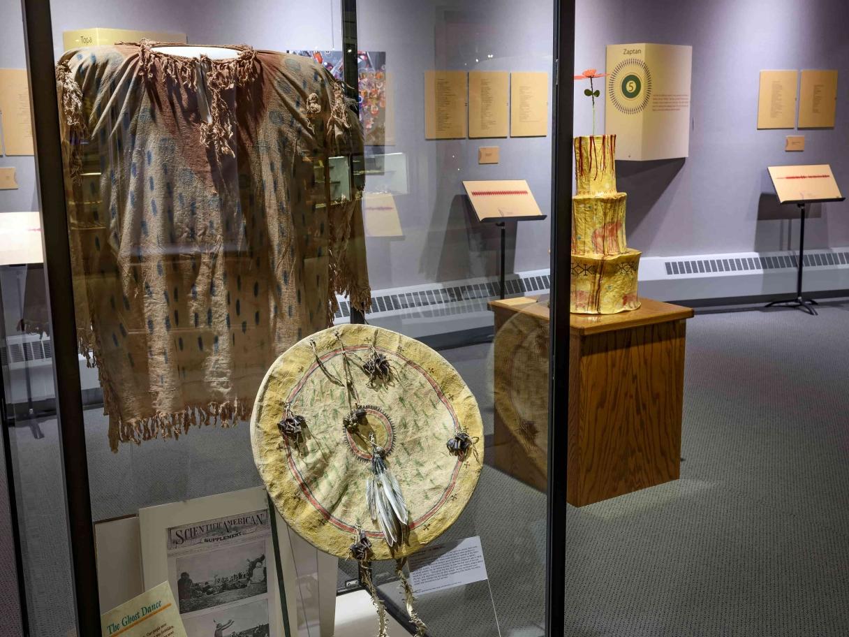Akta Lakota Museum exhibits