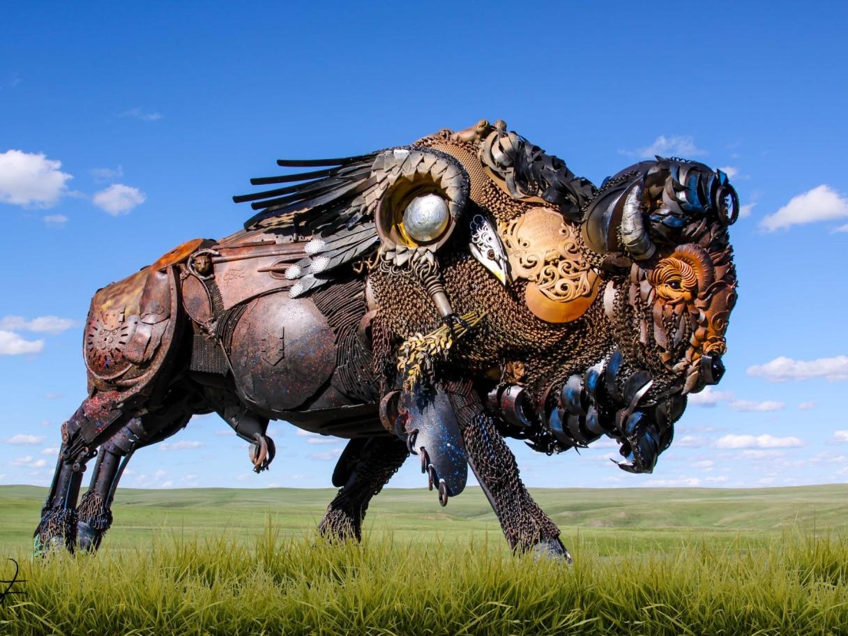Dakotah buffalo sculpture