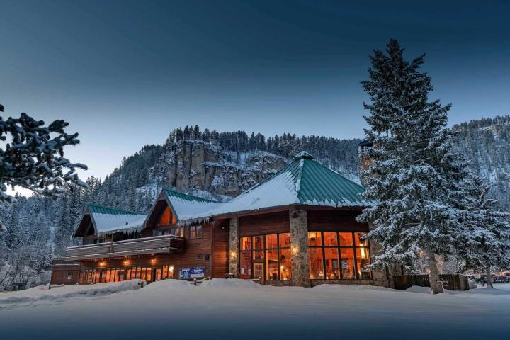 Spearfish Canyon Lodge
