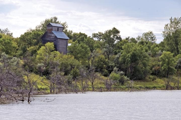 Elevator along Highway 20