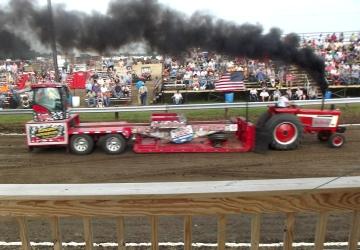 Bulls & Pulls Tractor Pull at Prairie Village