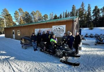 Mad Mountain Adventures, Lead
