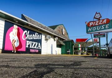 Charlie's Pizza House, Yankton