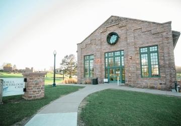 Falls Overlook Cafe, Sioux Falls