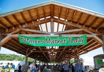 Falls Park Farmer's Market, Sioux Falls