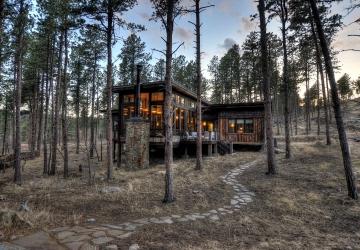 Executive Lodging of the Black Hills, Glass Lodge, Keystone