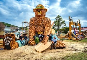 Dahl's Chainsaw Art, Hill City