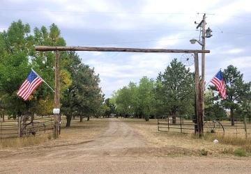 Badlands Heritage Guest Ranch, Interior