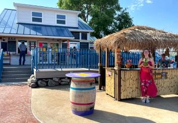 Crabby Shell's Seafood Shack, Pierre