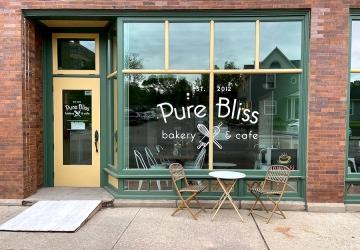 Pure Bliss Bakery & Cafe, Pierre