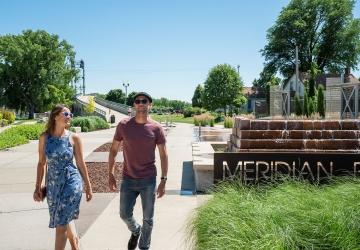 Meridian Bridge Plaza, Yankton