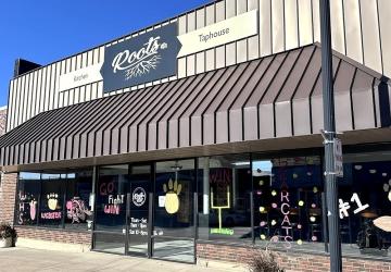 Roots Kitchen & Taphouse, Webster