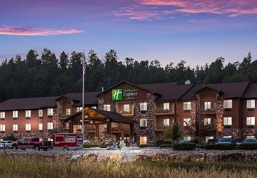 Holiday Inn Express & Suites, Custer