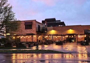 Levee Street Steak & Lounge, Yankton