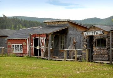 Four Miles Old West Town, Custer