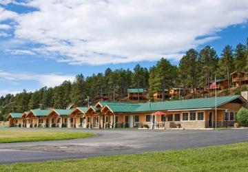 Rock Crest Lodge &amp; Cabins