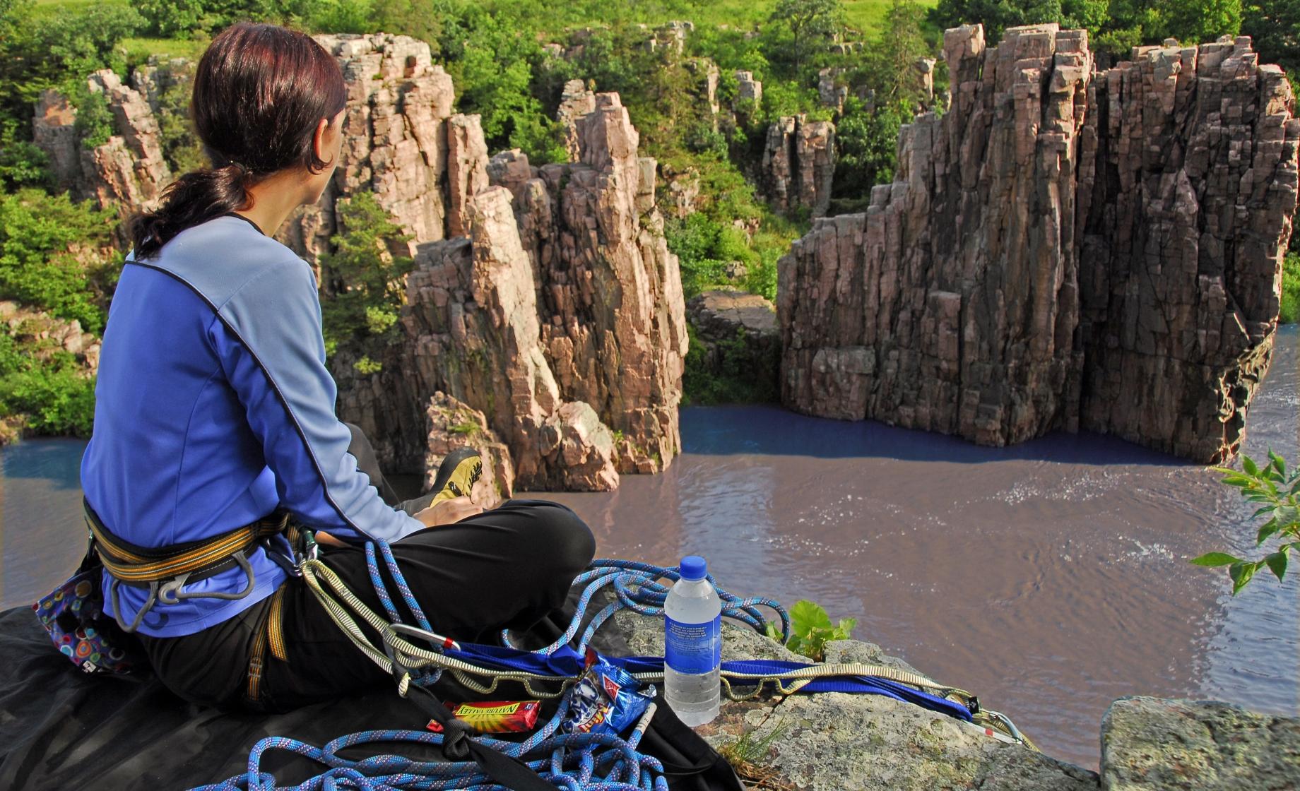 Rock climbing, Palisades State Park