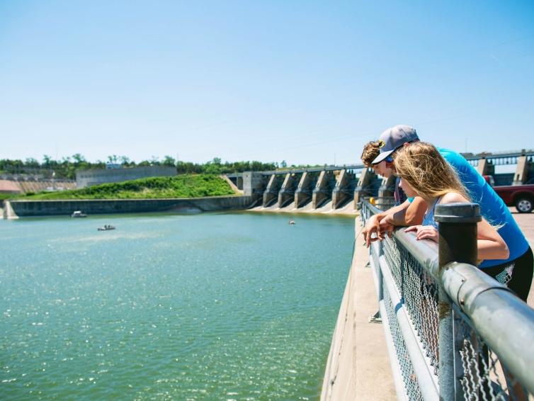 Family viewing Galvin's Point Dam