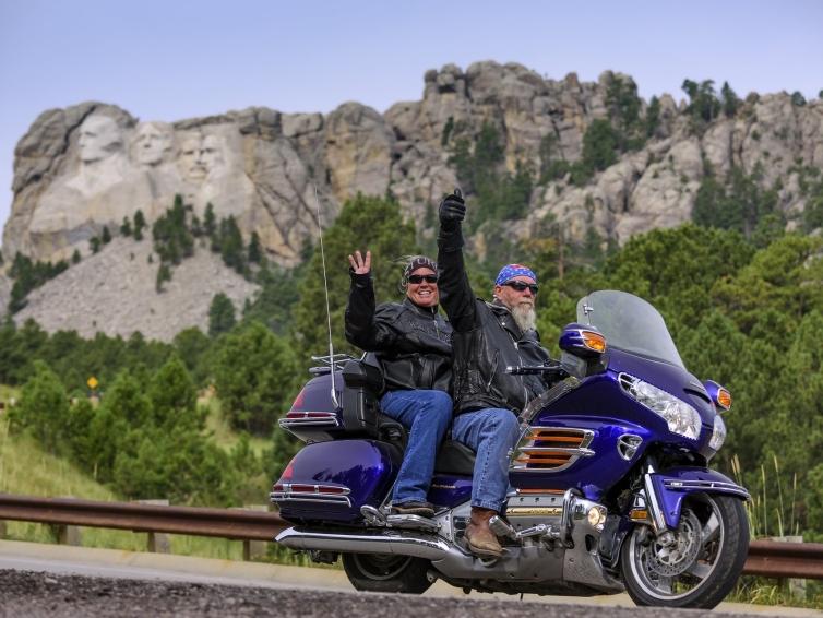 Peter Norbeck Scenic Byway, Mount Rushmore