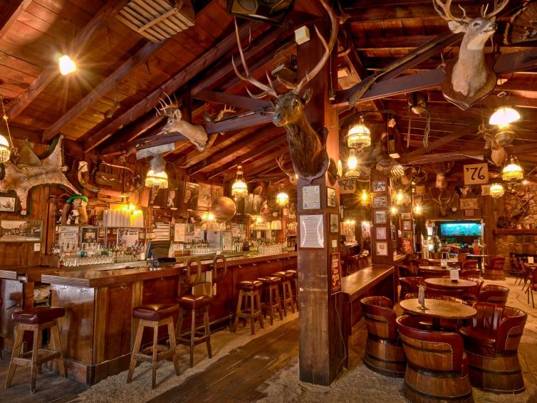Old Style Saloon No 10