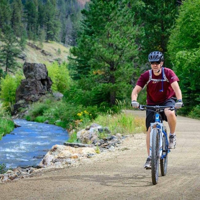 Mickelson Trail lone biker