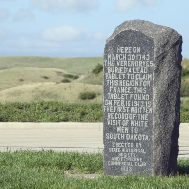 Fort Pierre, Verendrye Hill