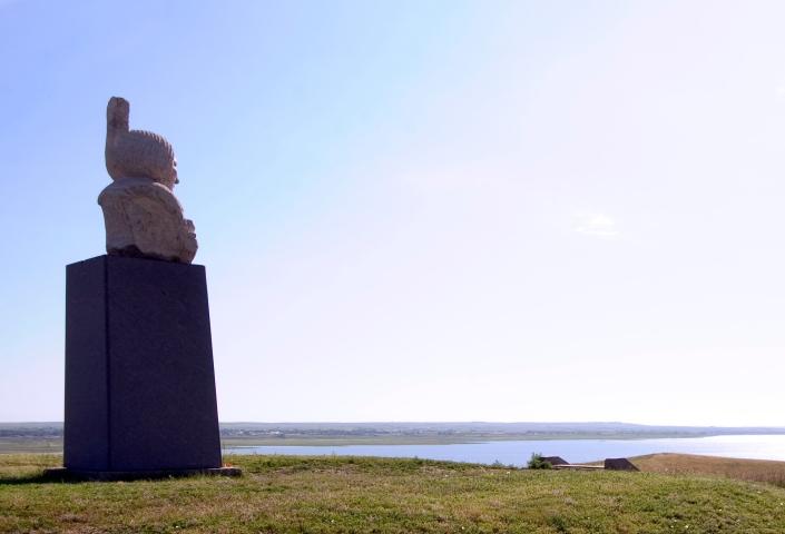 Sitting Bull monument with view
