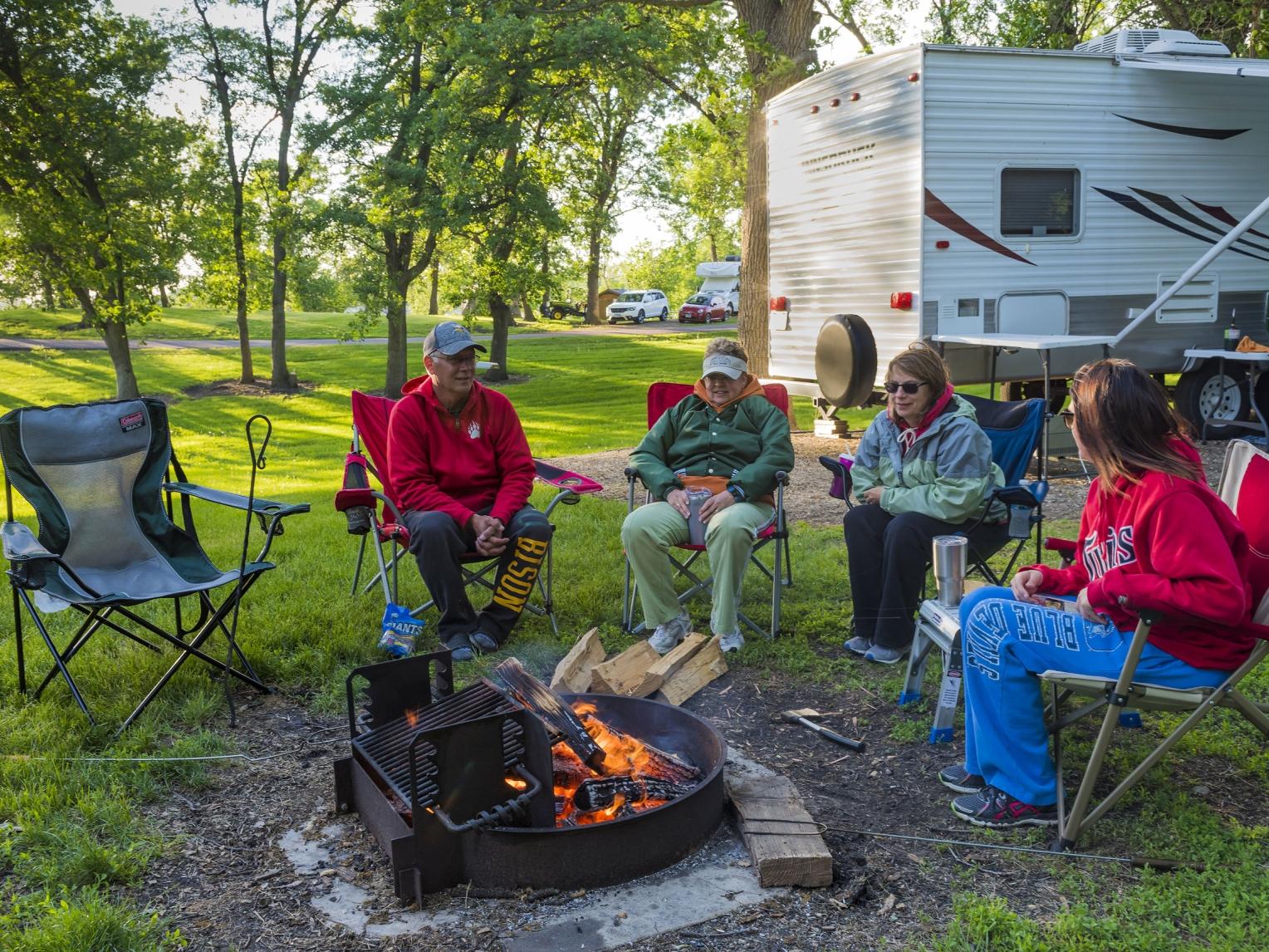 Escape to Oakwood: Your North Dakota Campground Adventure Awaits!