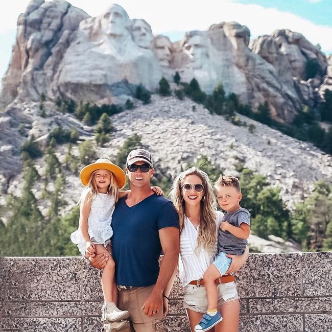 @lolo_webb, Mount Rushmore National Memorial