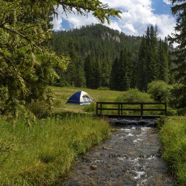 Hanna Campground, Lead