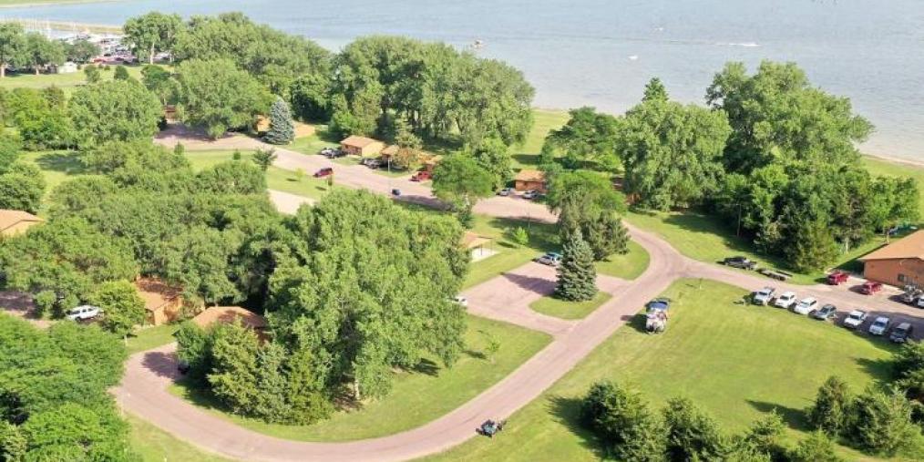Lewis and Clark Resort Cabins