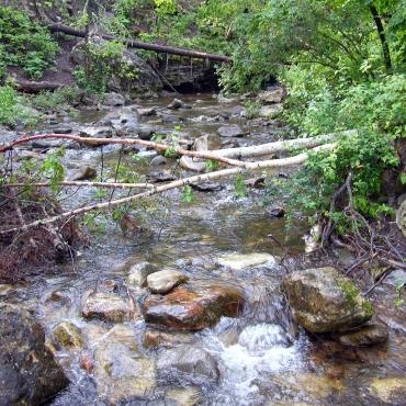 Devil's Bathtub