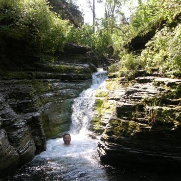 Devil's Bathtub
