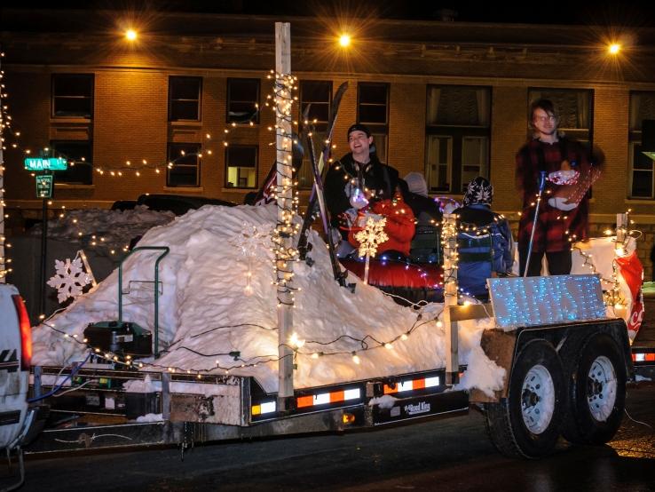 Winterfest, Lead