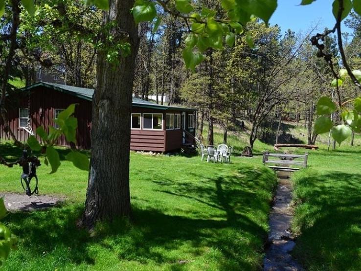 Backroads Inn and Cabins, Keystone