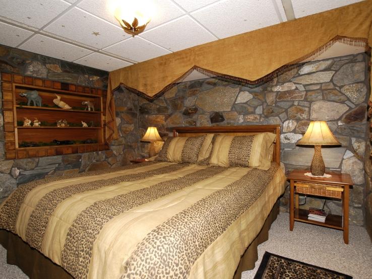 Gold Stone Lodge - Bedroom