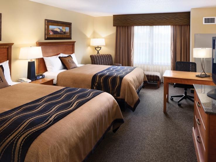 Standard Double Queen Room