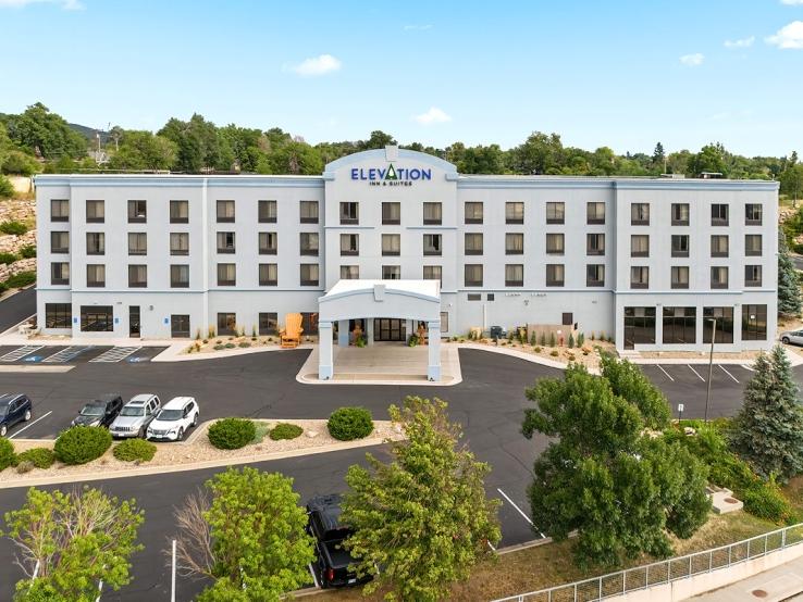 Elevation Inn & Suites, Rapid City