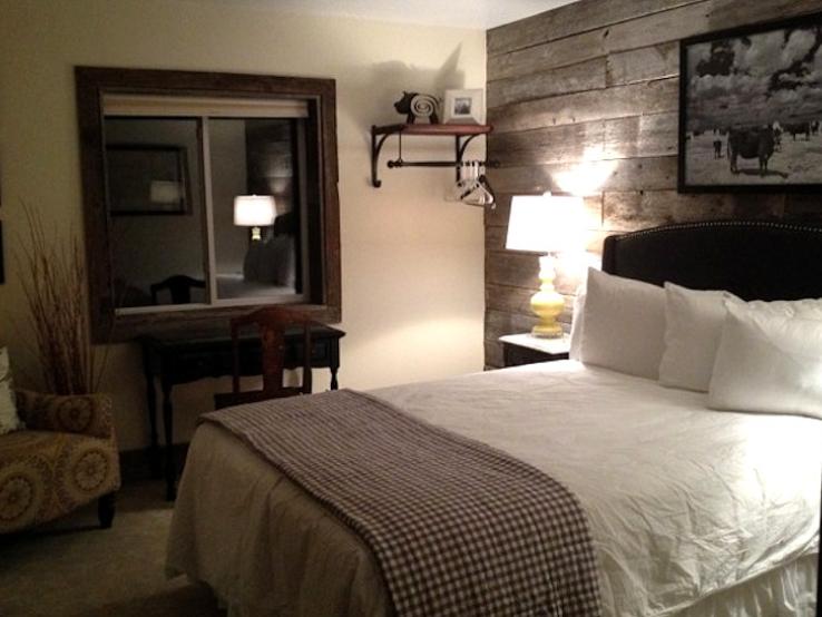 Circle View Guest Ranch, Interior
