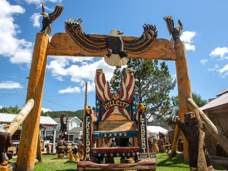 Dahl's Chainsaw Art, Hill City