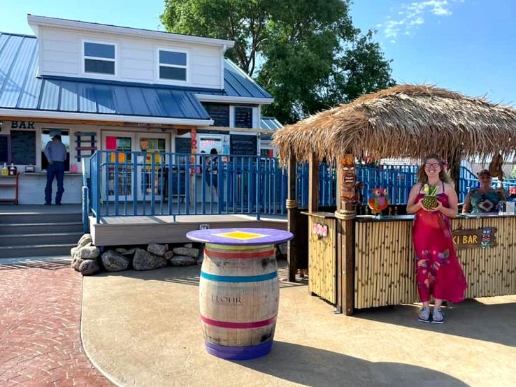Crabby Shell's Seafood Shack, Pierre