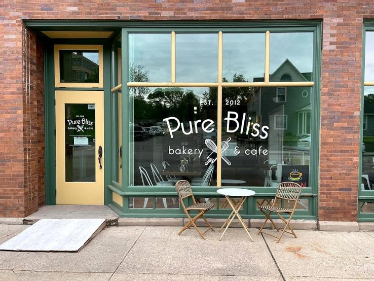 Pure Bliss Bakery & Cafe, Pierre