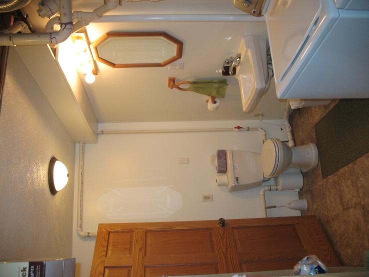 Basement 1/2 Bath