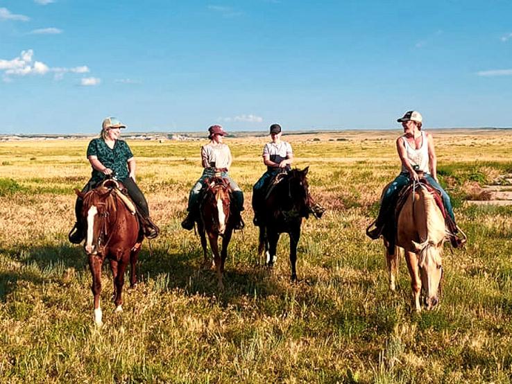 Hurley Butte Horseback, Interior