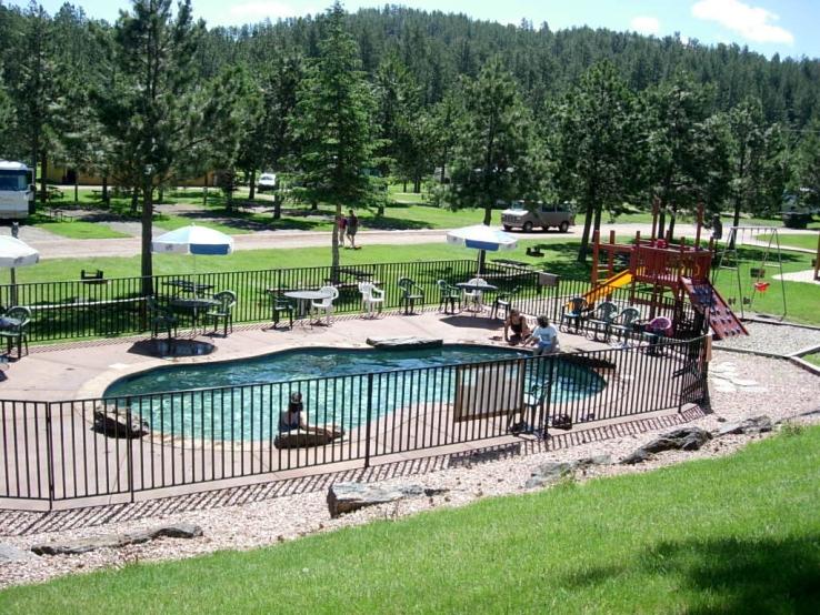 Crooked Creek Heated Pool