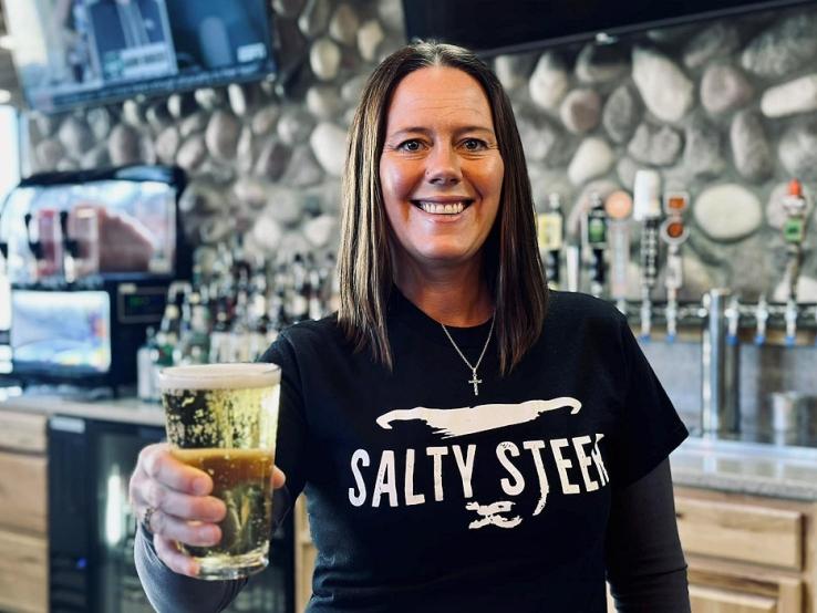 Salty Steer, Wall