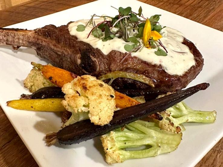 Salty Steer, Wall